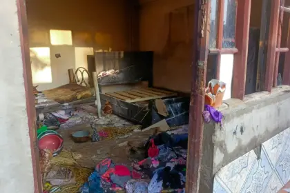 Cuatro heridos luego que se incendiara la habitación de una vivienda en Quillacollo