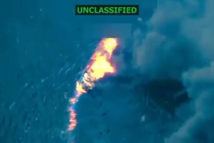 Video: Así fue el ataque del Ejército de EEUU al presunto barco con droga en el Caribe
