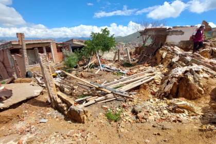 Cochabamba: Alcaldía dice que la zona con deslizamientos es “inhabitable” y que una parte de los afectados no quiere dejar sus viviendas 