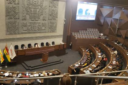 Ministra de Salud pide postergación de interpelación ante labores en medio del Estado de excepción 