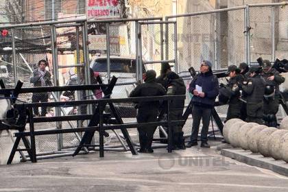 Ante la marcha de la COB, la Policía y los militares refuerzan la seguridad en la Plaza Murillo y las zonas aledañas