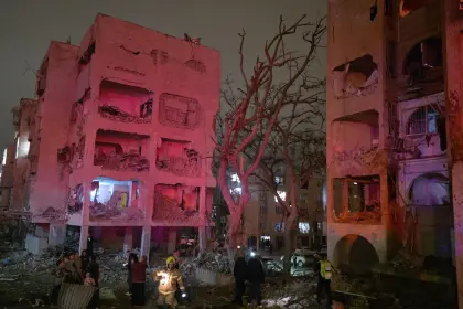 Unos 120 de heridos deja dos ataques con misiles iraníes cerca de instalaciones nucleares de Israel