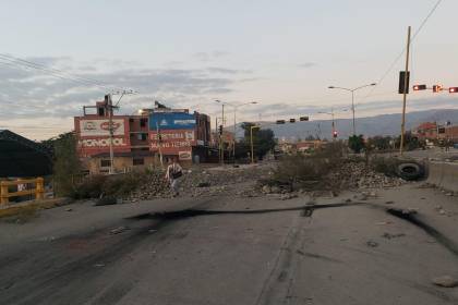 Día 18 de bloqueos: Las rutas continúan intransitables y Cochabamba está aislada del resto del país