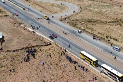 Un contingente policial se trasladó a Vila Vila ante riesgo de enfrentamiento entre arcistas y evistas 