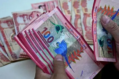 Mercado paralelo: Cae el dólar digital tras la publicación del BCB del valor referencial