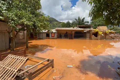 “Lo perdieron todo”, al menos 600 familias afectadas claman ayuda en Guanay