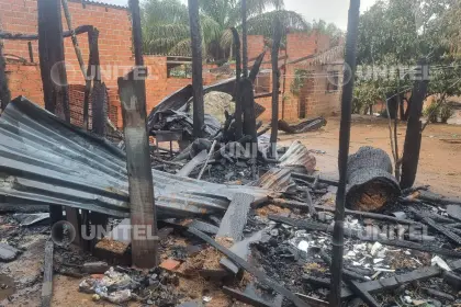 “Escuché que me dijo mamá”: El llanto de una madre que rescató a tres hijos de un incendio, pero perdió a su niña de 8 años