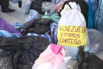 Residentes venezolanos en Santa Cruz reúnen tres toneladas de ayuda para afectados en su país