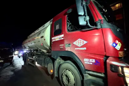 Choferes levantan bloqueo en Urujara y se habilita la carretera a los Yungas de La Paz