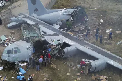Encuentran la caja negra del avión siniestrado en El Alto; el análisis de datos puede tomar semanas, señala el Gobierno