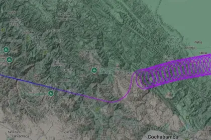Se presume que pilotos “se desmayaron” antes de que el avión caiga; la caja negra será analizada en el exterior
