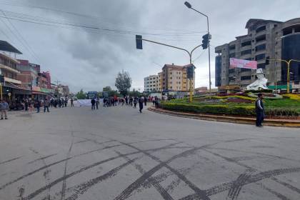 Comunarios del Sindicato Agrario levantan bloqueo en la carretera tras acordar reunión con el alcalde