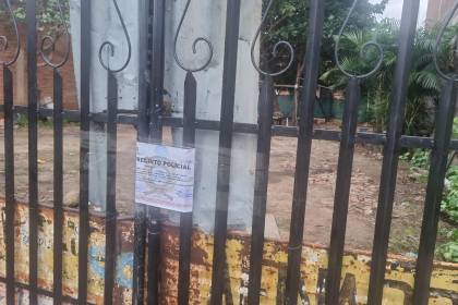 Padre e hijo murieron carbonizados: El hombre trató de salvar al pequeño de un incendio