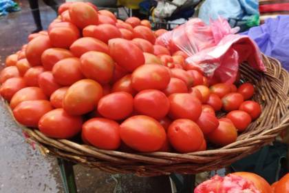 Cochabamba: Precios de verduras se incrementan a casi el doble y comerciantes dicen que se debe a la baja producción por las lluvias 