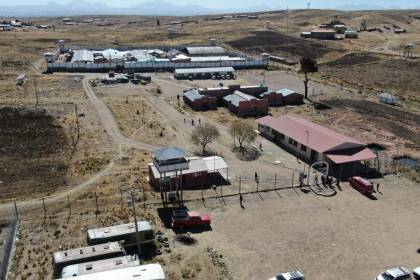 Dan baja definitiva a un policía por fuga de reos en Chonchocoro y otros dos reciben retiro temporal