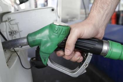Gobierno dice que está dispuesto a ayudar al gobernador Velasco para importar combustible en alianza con privados