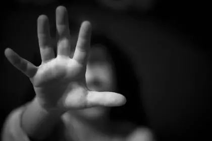 Tras atacar a su esposa, boliviano en España mata a su hija adolescente y luego es hallado sin vida 