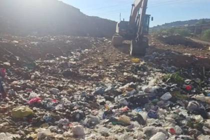 Policía presume que hombre hallado muerto en K’ara K’ara, se asfixió en medio de la basura tras dormir en un contenedor