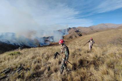 Tarija en emergencia: Incendios forestales ya afectan tres municipios y ponen en riesgo comunidades
