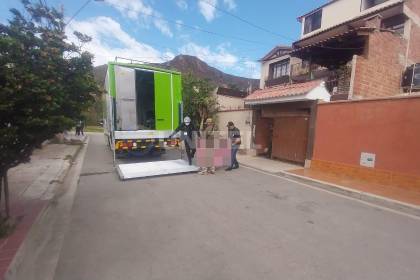 Hallan a mujer muerta con disparo en la cabeza; su pareja fue aprehendida