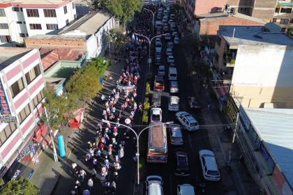 Arrancan marchas en Santa Cruz, Cochabamba y Beni exigiendo respeto a la democracia y que se pacifique el país