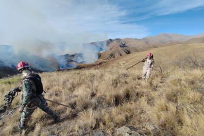 Ante declaratoria de emergencia en Tarija, validarán jornada laboral de voluntarios que combatan incendios