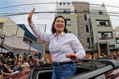 Fujimori confirma triunfo en elección presidencial de Perú, pero Sánchez no lo reconocerá