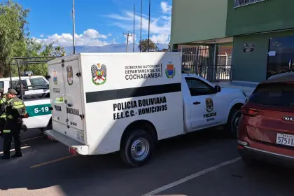 Hombre muere tras ser apuñalado por su pareja al salir de una discoteca