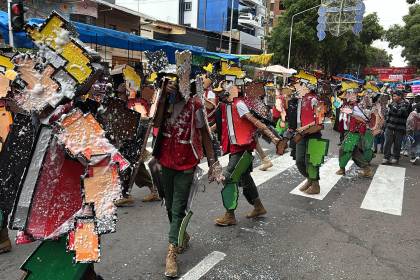 Derroche de imaginación: Estos son los disfraces que conquistaron en el Corso de Corsos