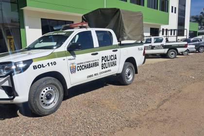 Pide rescatar a su hijo: Mujer huye en busca de ayuda tras denunciar a su esposo por una brutal agresión