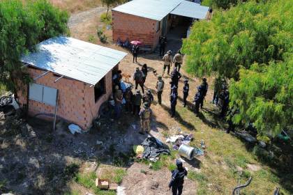 Desalojan predios en el Parque Tunari e identifican a personas con antecedentes de avasallamiento