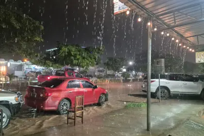 Llueve en El Torno y existe preocupación entre pobladores y equipos de rescate