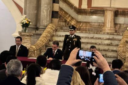 Rodrigo Paz promulga ley para suspender al fiscal general y designar un interino