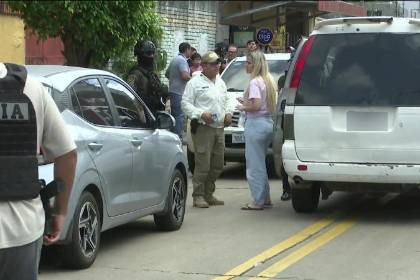 Fiscalía dice que la pareja del acribillado en la avenida Busch fue trasladada para brindar su declaración informativa 