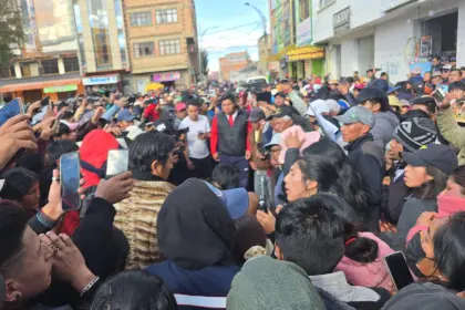 Dictan detención preventiva a los tres adolescentes acusados del asesinato de un taxista
