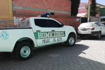 Un feto es hallado en una caja de cartón en una zona comercial de El Alto