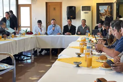 El Gobierno y Confeagro analizan en Cochabamba el plan de reactivación tras los bloqueos
