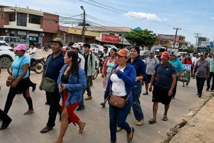 Productores marchan en San Julián por falta de diésel y advierten con movilizaciones tras el fin del Estado de excepción