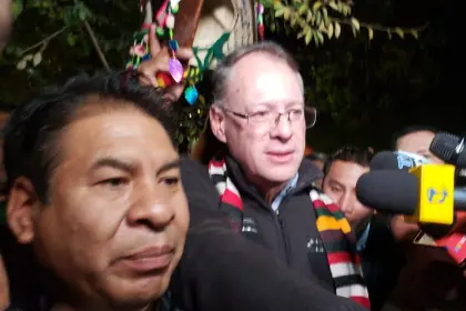 “Tenemos todos los requisitos”: Jaime Dunn llega al TSE y dice que hace trámites para inscribir su candidatura 