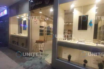 Atracan una joyería dentro de un centro comercial en Cochabamba; hay un herido