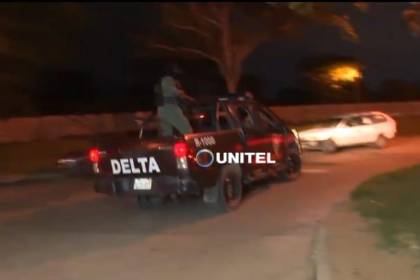Policía realiza operativo en la zona norte cruceña y rodean con armas una casa tras crimen violento de un hombre