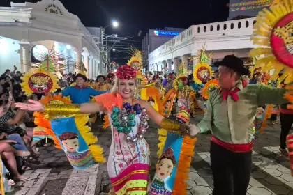 Carnaval: Alcaldía de Santa Cruz de la Sierra prohíbe cobros por sillas en el recorrido de las ‘precas’
