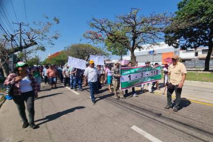 Santa Cruz: Saavedra califica de “abuso” el paro de transporte y anuncia proyecto de ley para sanciones