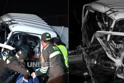 Un muerto y un herido tras colisión entre dos camiones en el trópico de Cochabamba