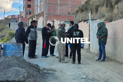 Hallan muerta a una mujer de la tercera edad en el patio de su casa; la familia reporta que el exyerno fue aprehendido