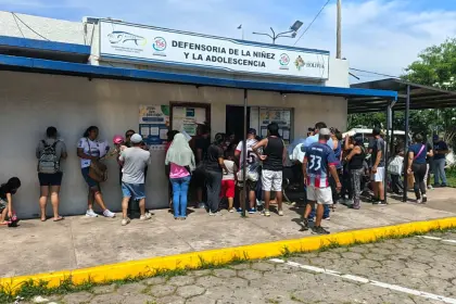 Aumenta la demanda de pasajes en las terminales de buses por las vacaciones escolares en Bolivia