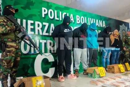 Policía secuestra más de 40 kilos de droga y aprehende a cinco extranjeros en La Guardia 