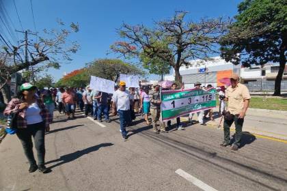 Transporte cruceño anuncia un ampliado departamental este martes para determinar sus próximas medidas