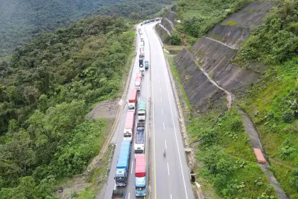 Bloqueos se reducen a solo tres y se espera que este martes las carreteras queden libres en su totalidad