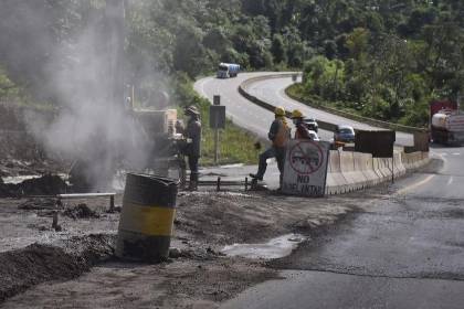 ¡Tome sus previsiones! Habrá cierre de la ruta nueva Cochabamba - Santa Cruz y cortes en la vía a Oruro y La Paz